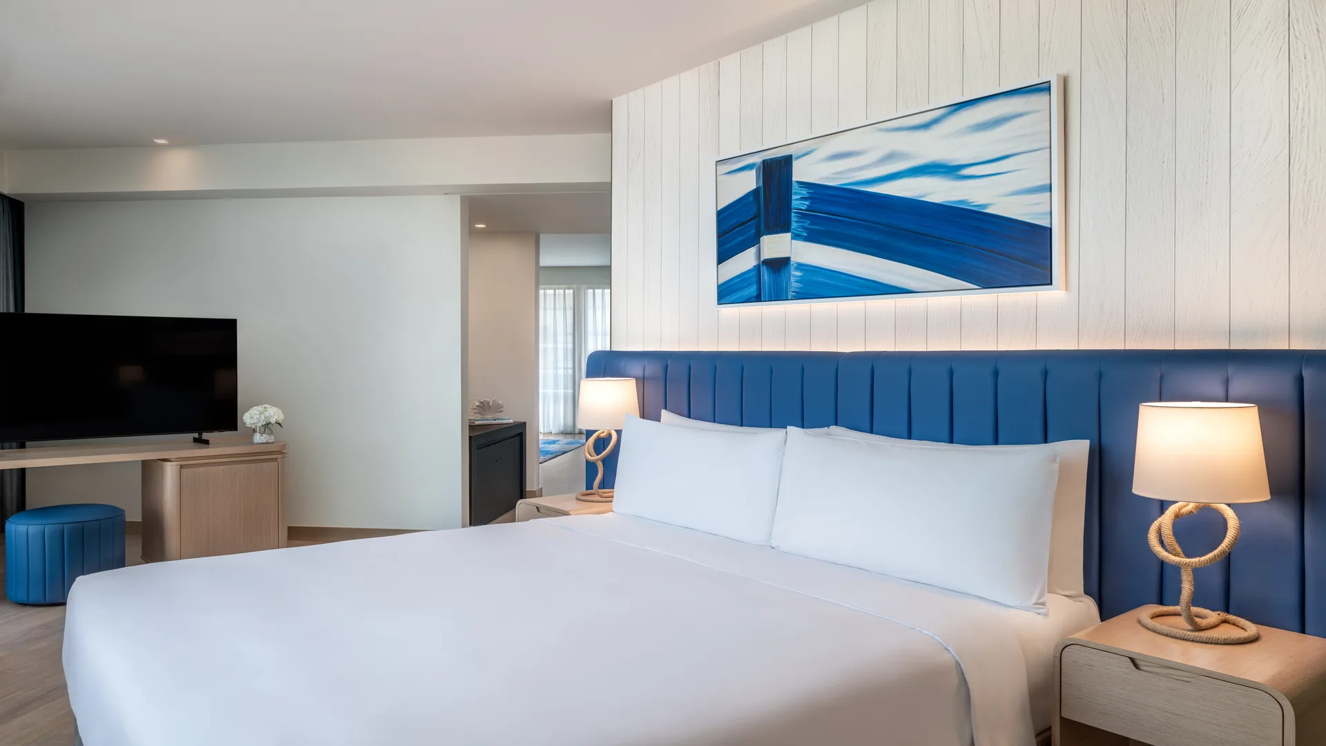 1 bedroom suite plaza view balcony